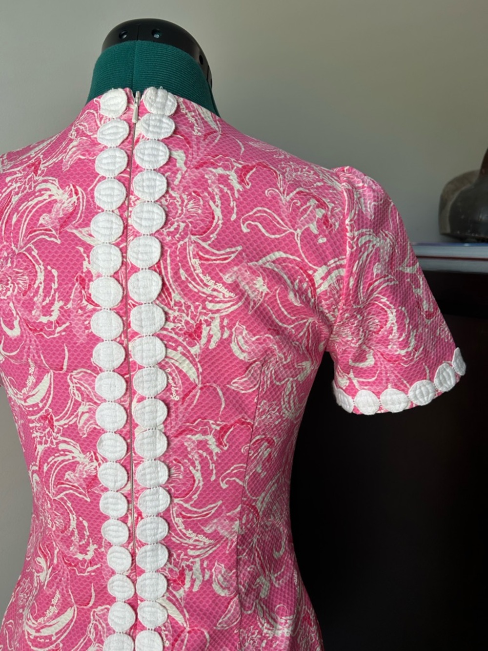 Lilly Pulitzer x Goop Stretch Shift Dress - Picture 5 of 6